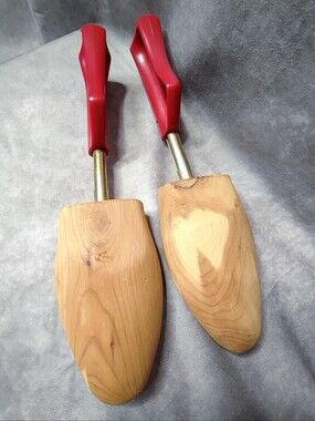 Vintage Wooden Wood Cedar? Unisex Size Small Shoe Stretcher Forms Red Plastic